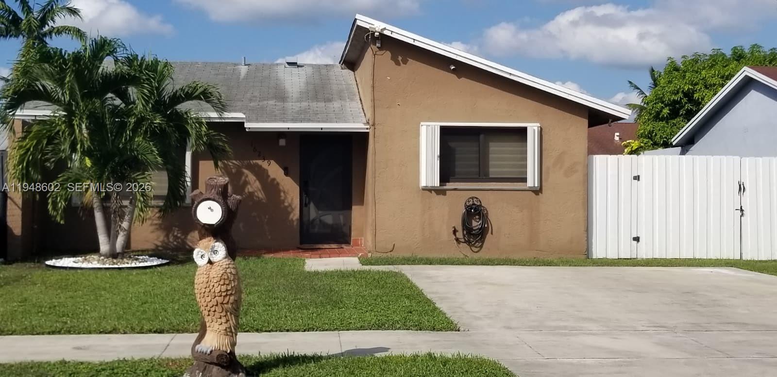 16239 Southwest 305th Street Homestead, FL 33033 - Photo 2 of 41