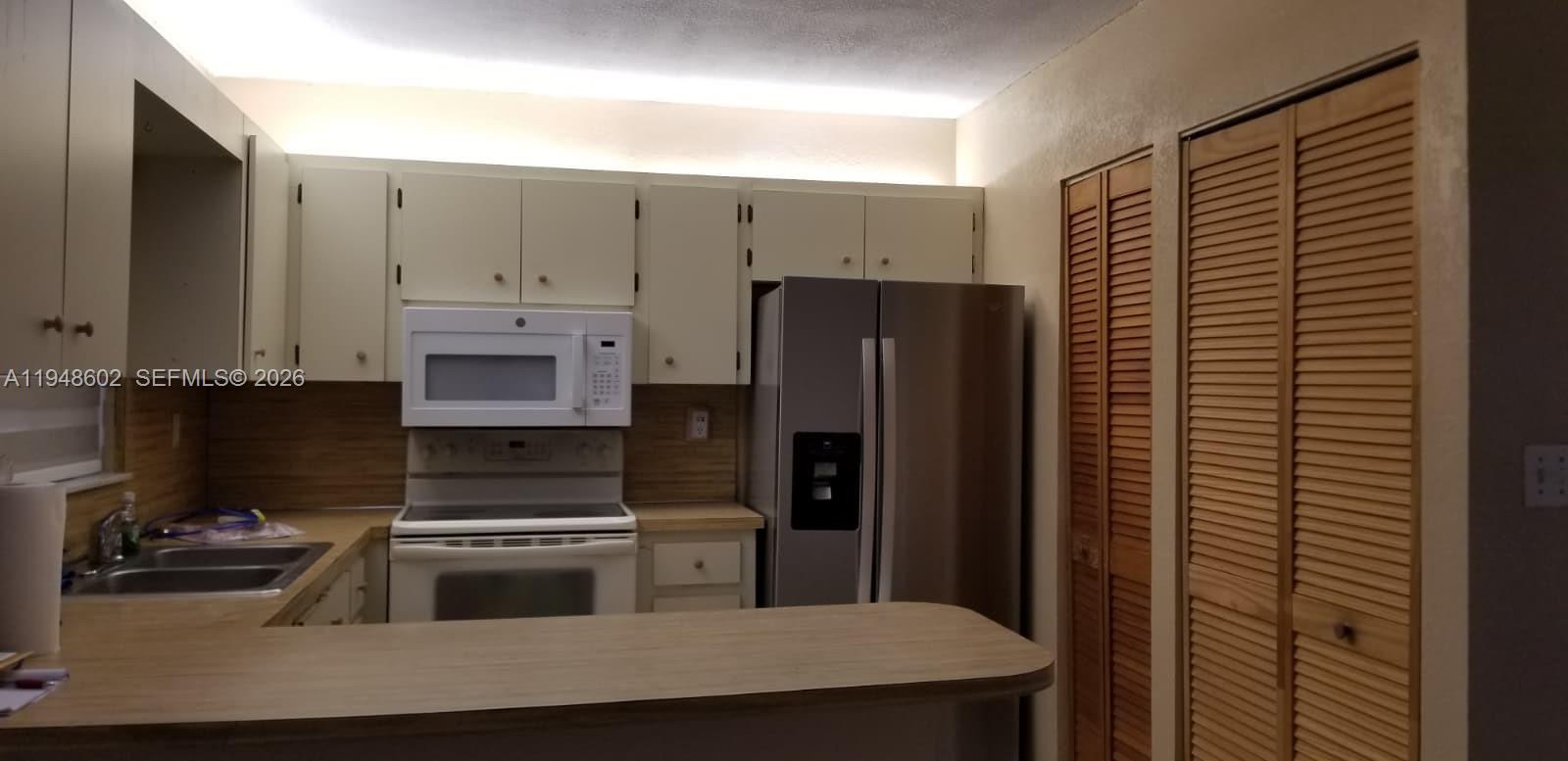 16239 Southwest 305th Street Homestead, FL 33033 - Photo 28 of 41