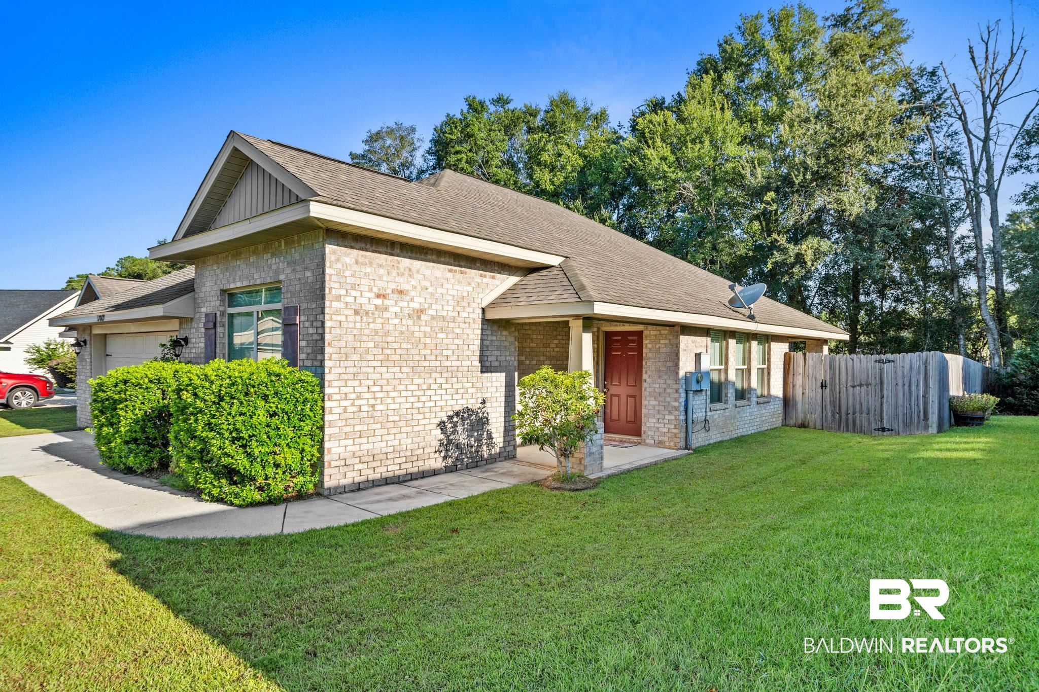 17069 Russet Court Foley, AL 36535 - Photo 2 of 27 View of front of house with a front lawn