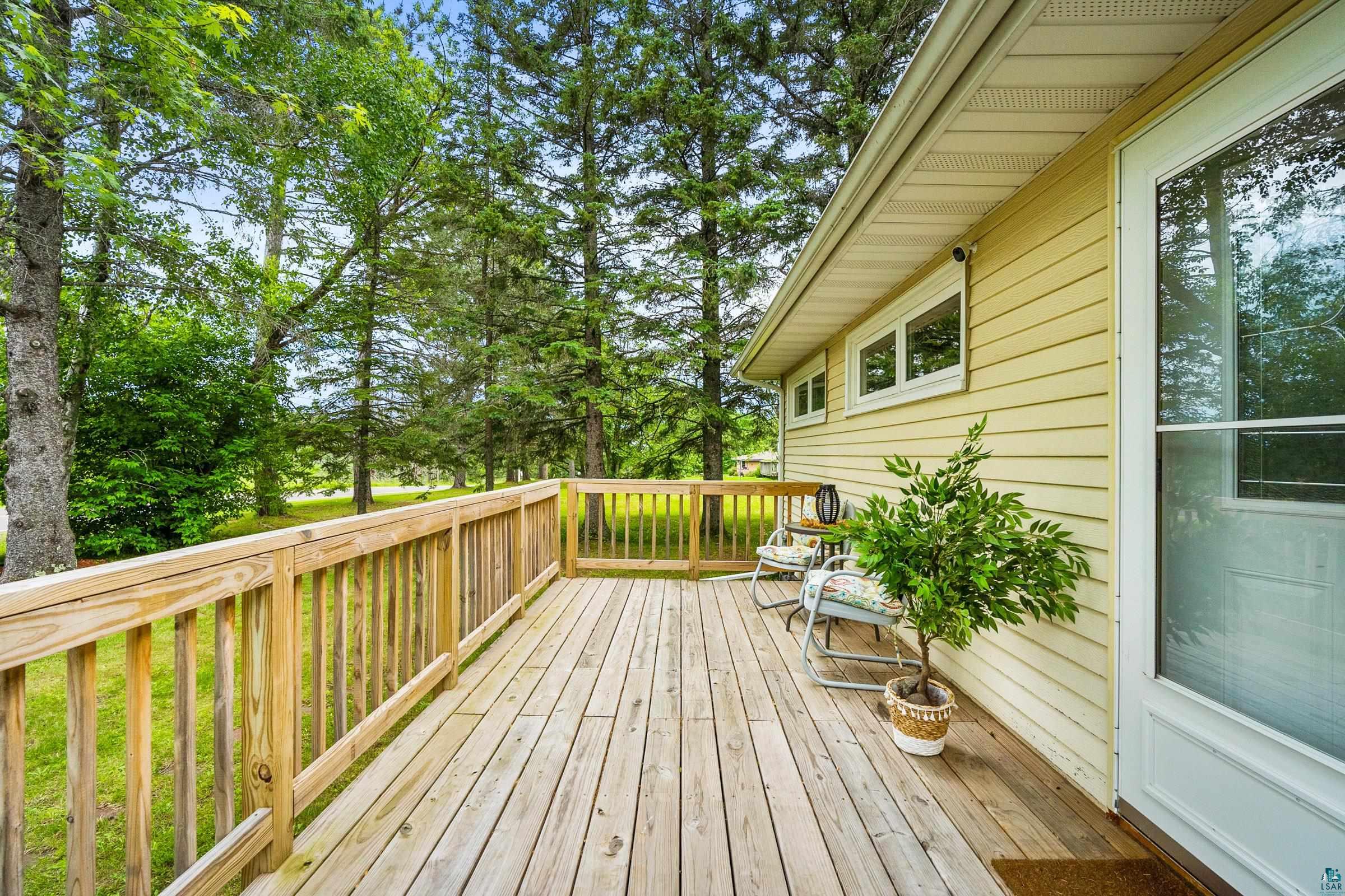 4869 Anderson Road Hermantown, MN 55811 - Photo 33 of 40 Front Deck