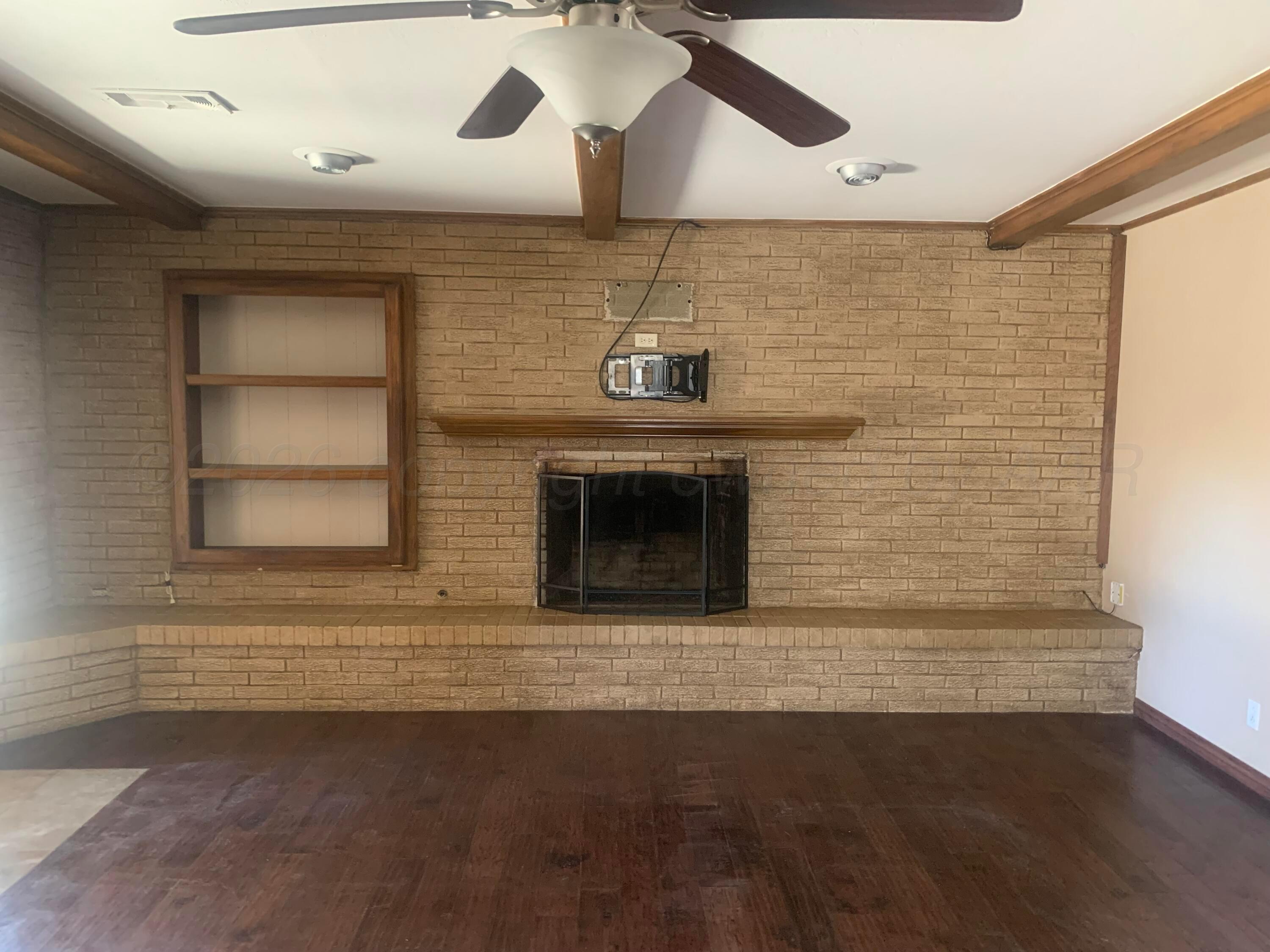 1508 Smiley Street Amarillo, TX 79106 - Photo 21 of 30 FIREPLACE DEN