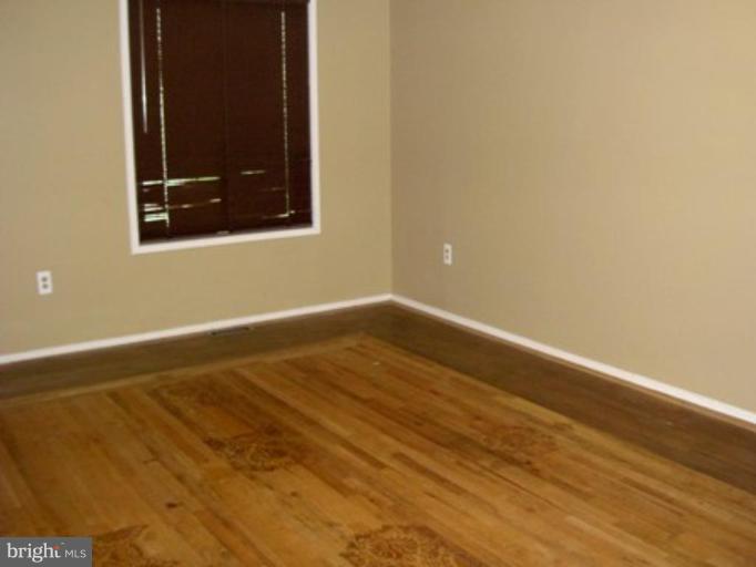 10765 Lester Street Silver Spring, MD 20902 - Photo 7 of 22 Living Room