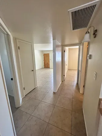 $1,195 | 5233 East University Drive, Unit B, Mesa, AZ 85205