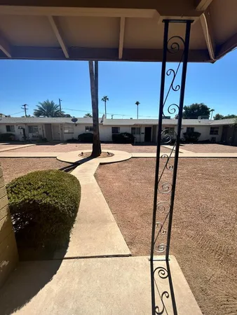$1,195 | 5233 East University Drive, Unit B, Mesa, AZ 85205