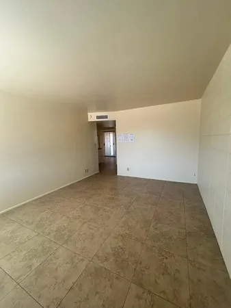 $1,195 | 5233 East University Drive, Unit B, Mesa, AZ 85205