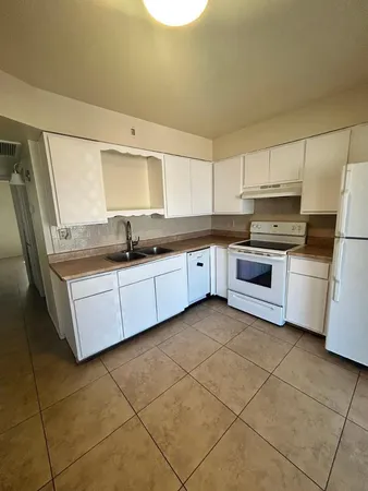 $1,195 | 5233 East University Drive, Unit B, Mesa, AZ 85205