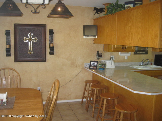 8707 South Blessen Road Amarillo, TX 79119 - Photo 11 of 28 Eating area