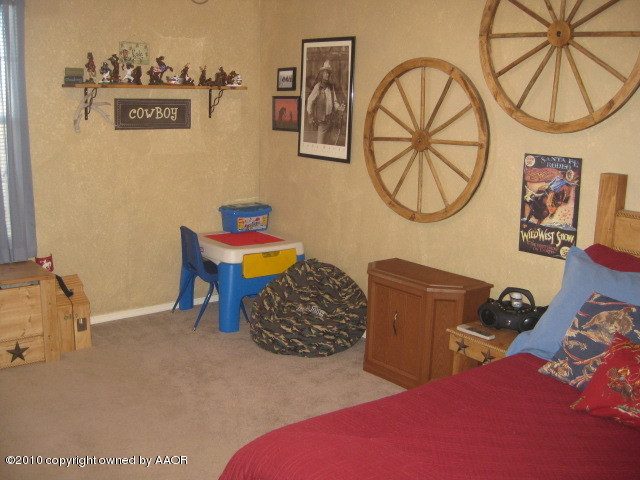 8707 South Blessen Road Amarillo, TX 79119 - Photo 16 of 28 2nd bedroom