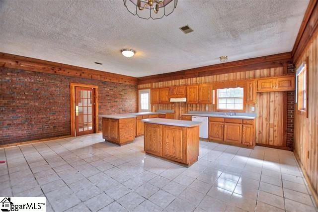 325 Old Dunham Bridge Road Greenville, SC 29611 - Photo 7 of 18