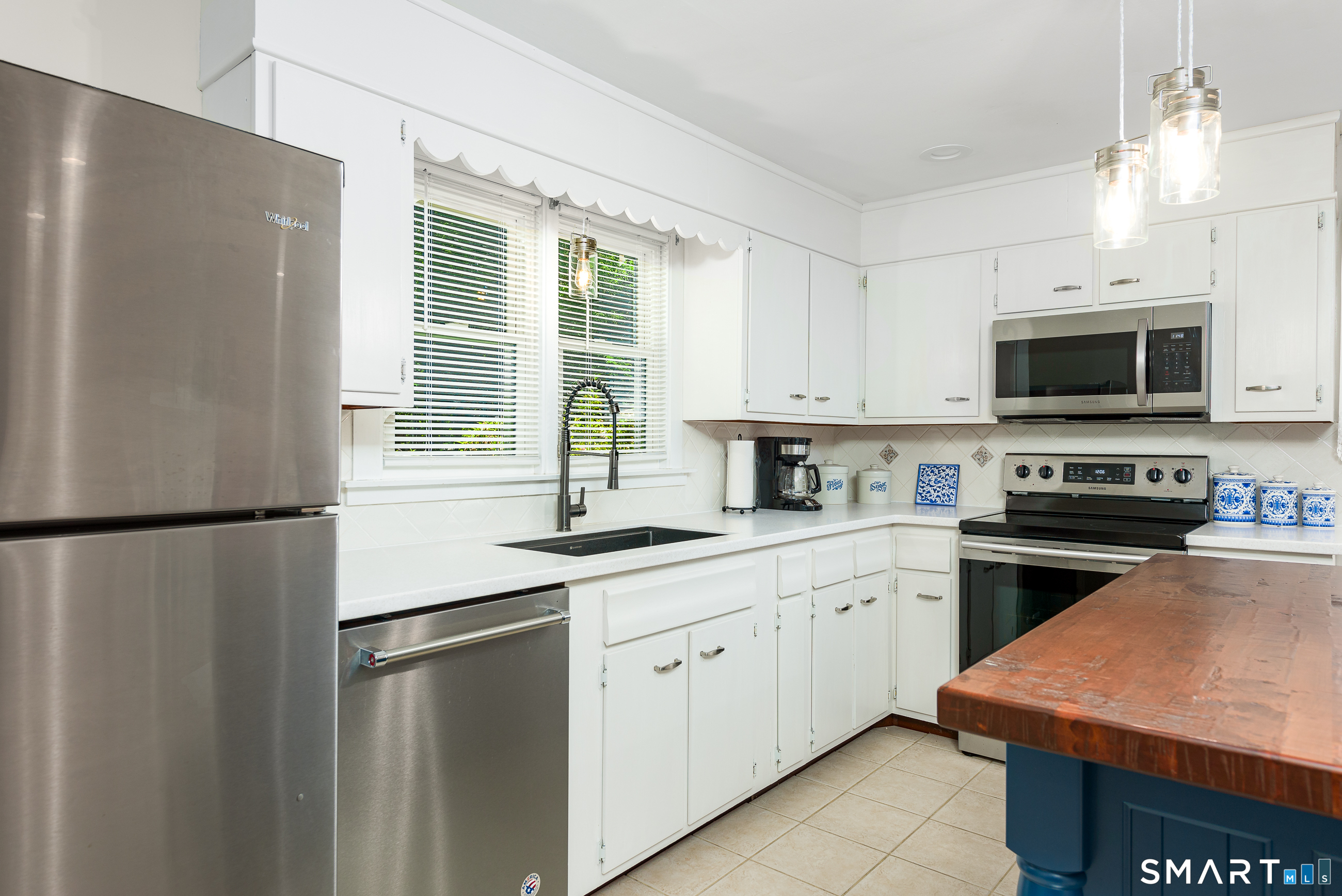 8 Sepous Road Avon, CT 06001 - Photo 10 of 39