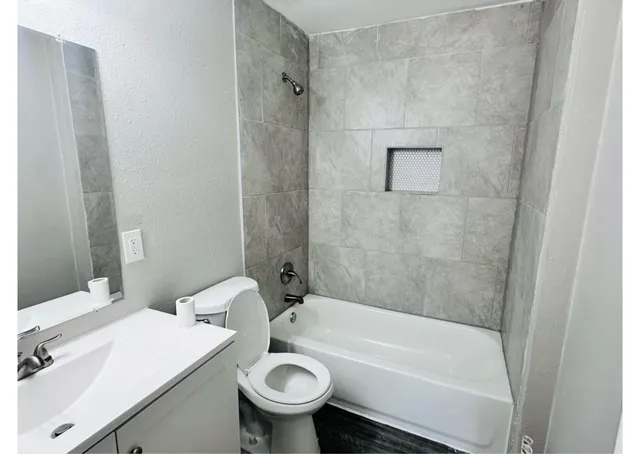 $1,900 | 4914 Kelso Street, Houston, TX 77021