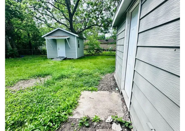 $1,900 | 4914 Kelso Street, Houston, TX 77021