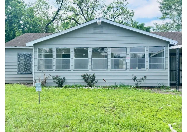 $1,900 | 4914 Kelso Street, Houston, TX 77021