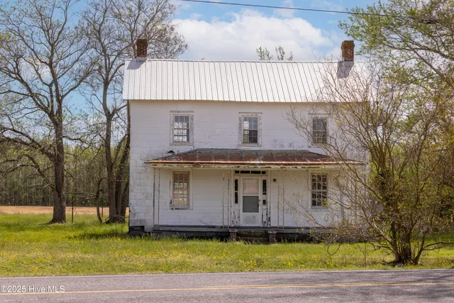 $185,000 | 230 Indian Trail Road, Edenton, NC 27932