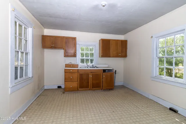 $185,000 | 230 Indian Trail Road, Edenton, NC 27932