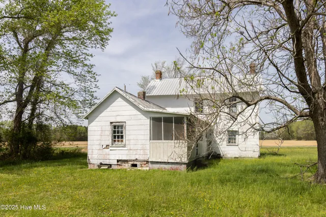 $185,000 | 230 Indian Trail Road, Edenton, NC 27932