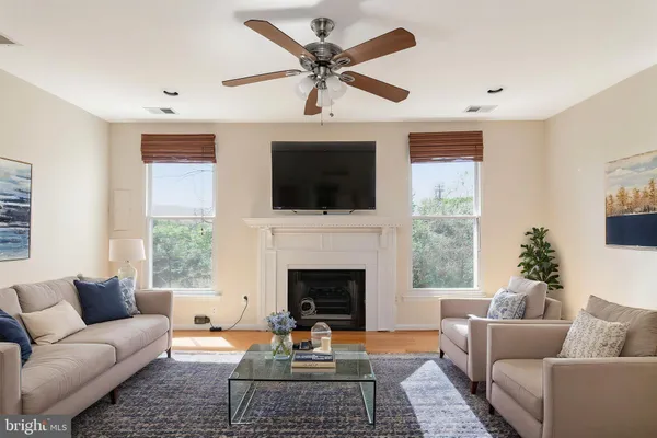 $2,150 | 7886 Brighton Way, Unit 7886, Manassas, VA 20109