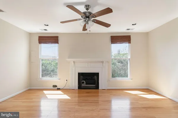 $2,150 | 7886 Brighton Way, Unit 7886, Manassas, VA 20109