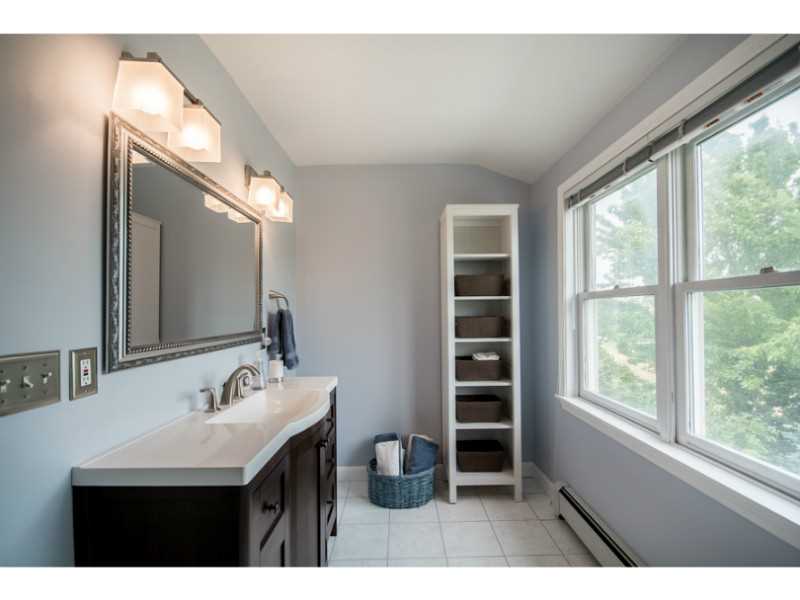 155 Spring Hill Road Portsmouth, RI 02871 - Photo 16 of 25 Bathroom.