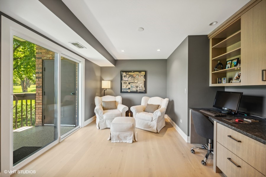 3900 Mission Hills Road, Unit 105 Northbrook, IL 60062 - Photo 13 of 27 Gallery Image 13