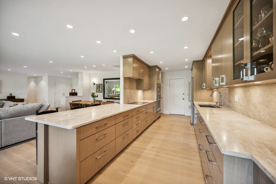 3900 Mission Hills Road, Unit 105 Northbrook, IL 60062 - Photo 9 of 27 Gallery Image 9