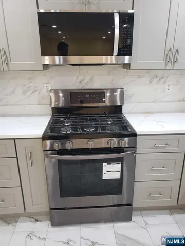 $3,400 | 478 Walnut Street, Ridgefield, NJ 07657