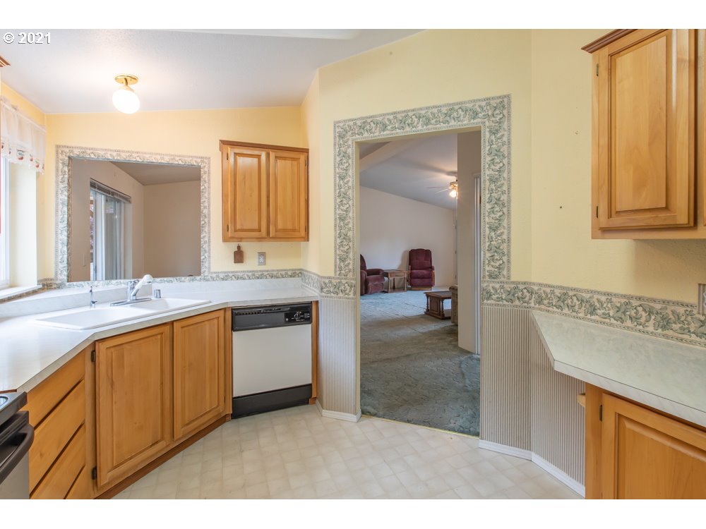 85 4th Street Wheeler, OR 97147 - Photo 17 of 32 Gallery Image 17
