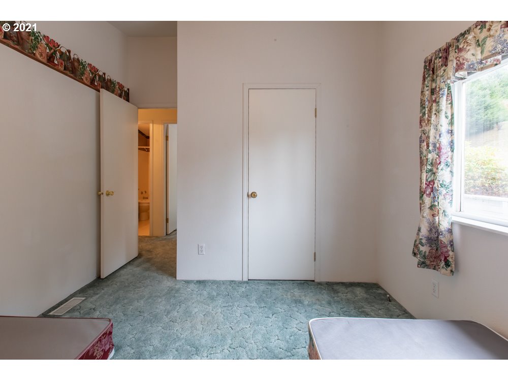 85 4th Street Wheeler, OR 97147 - Photo 24 of 32 Gallery Image 24