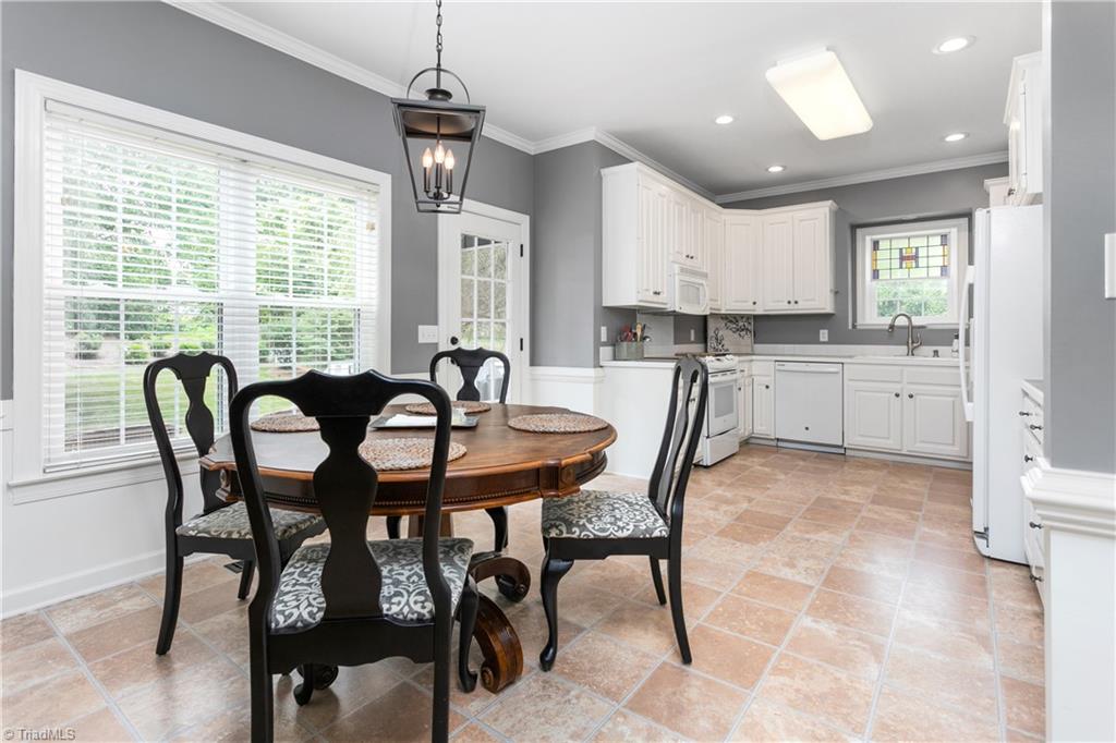 5290 Mountain View Road Winston-Salem, NC 27104 - Photo 14 of 46 Gallery Image 14