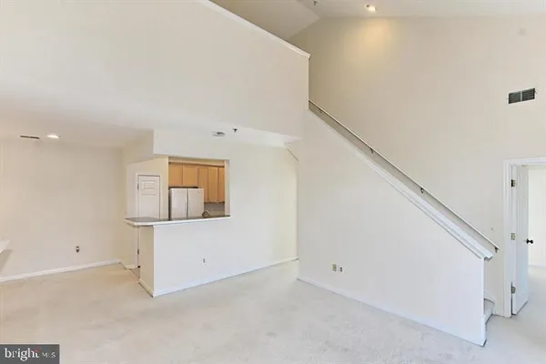 $2,900 | 11314 Westbrook Mill Lane, Unit 302, Fairfax, VA 22030