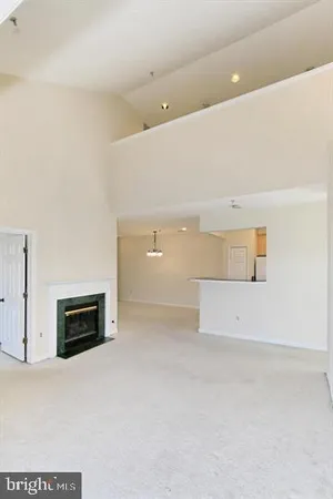 $2,900 | 11314 Westbrook Mill Lane, Unit 302, Fairfax, VA 22030