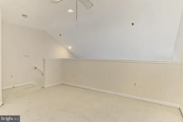 $2,900 | 11314 Westbrook Mill Lane, Unit 302, Fairfax, VA 22030