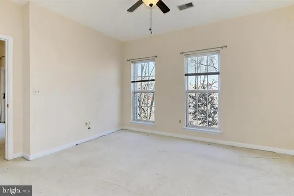 $2,900 | 11314 Westbrook Mill Lane, Unit 302, Fairfax, VA 22030