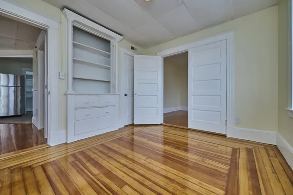 $2,600 | 44 Park Street, Unit 3, Salem, MA 01970