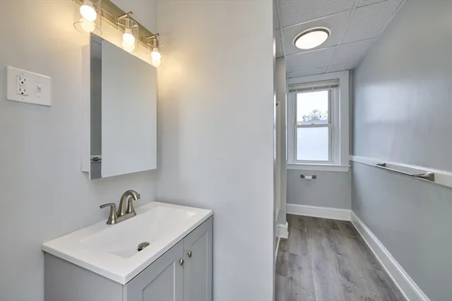 $2,600 | 44 Park Street, Unit 3, Salem, MA 01970