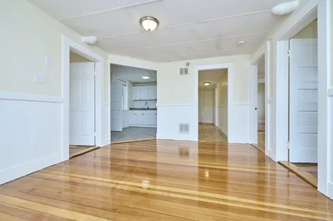 $2,600 | 44 Park Street, Unit 3, Salem, MA 01970