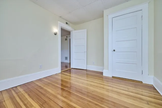 $2,600 | 44 Park Street, Unit 3, Salem, MA 01970