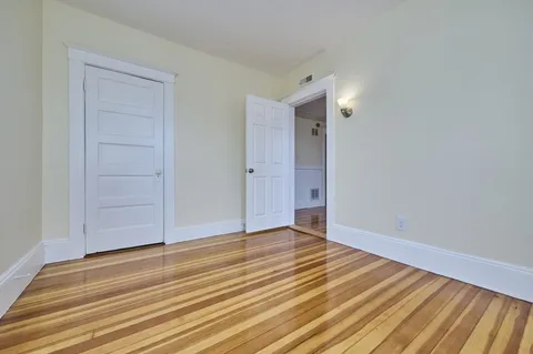 $2,600 | 44 Park Street, Unit 3, Salem, MA 01970