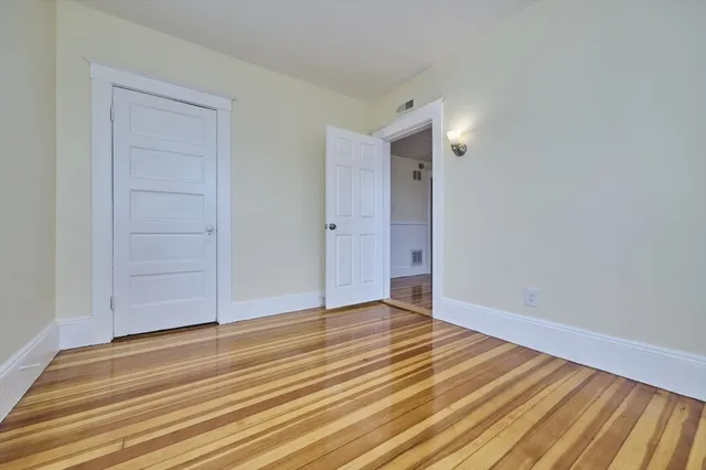 $2,600 | 44 Park Street, Unit 3, Salem, MA 01970