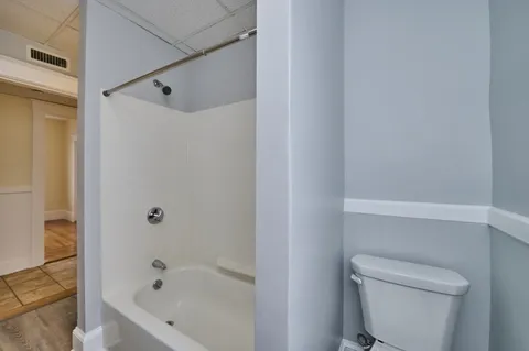 $2,600 | 44 Park Street, Unit 3, Salem, MA 01970