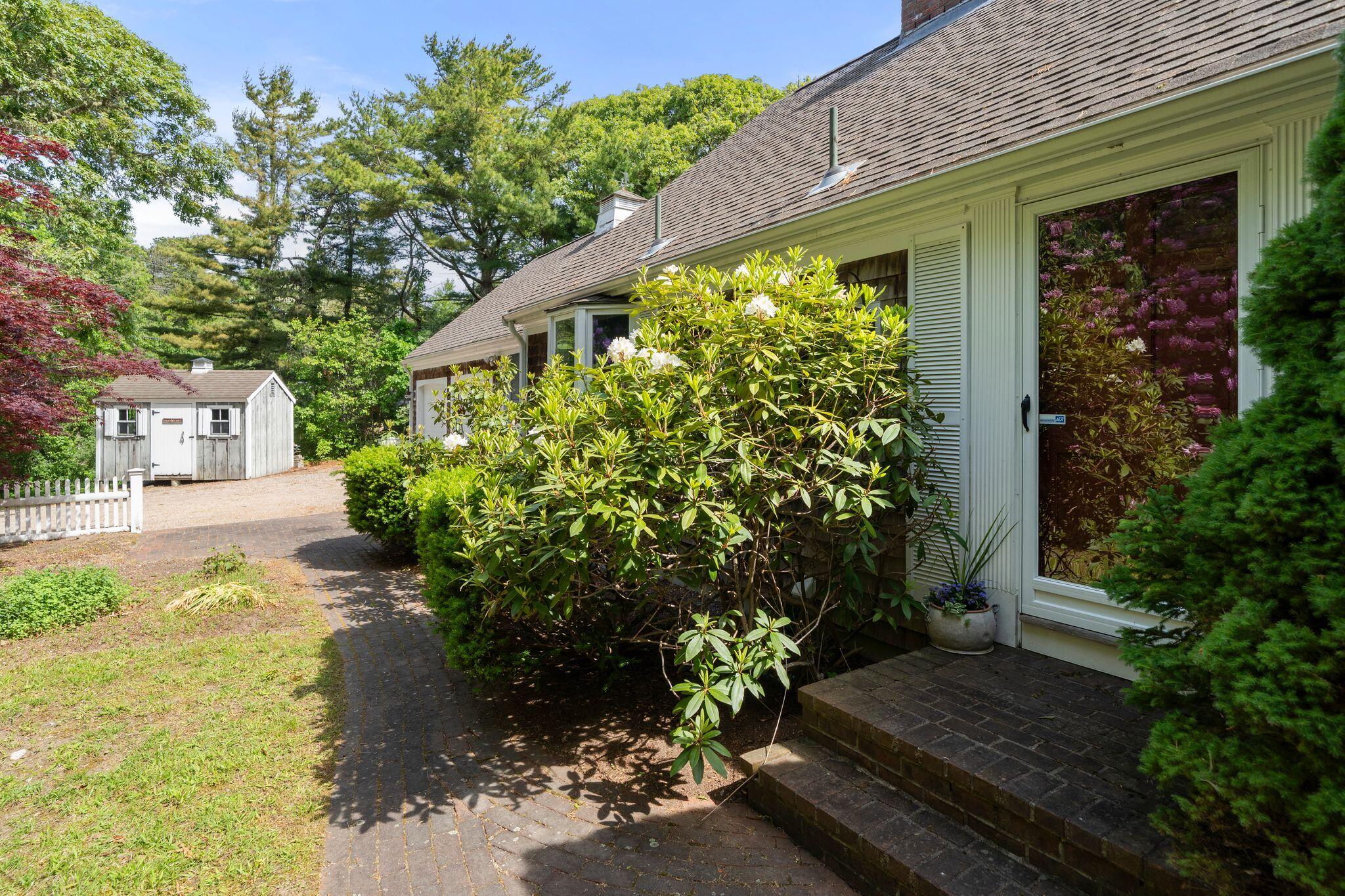 68 Chippingstone Road Chatham, MA 02633 - Photo 4 of 56 DSC05777
