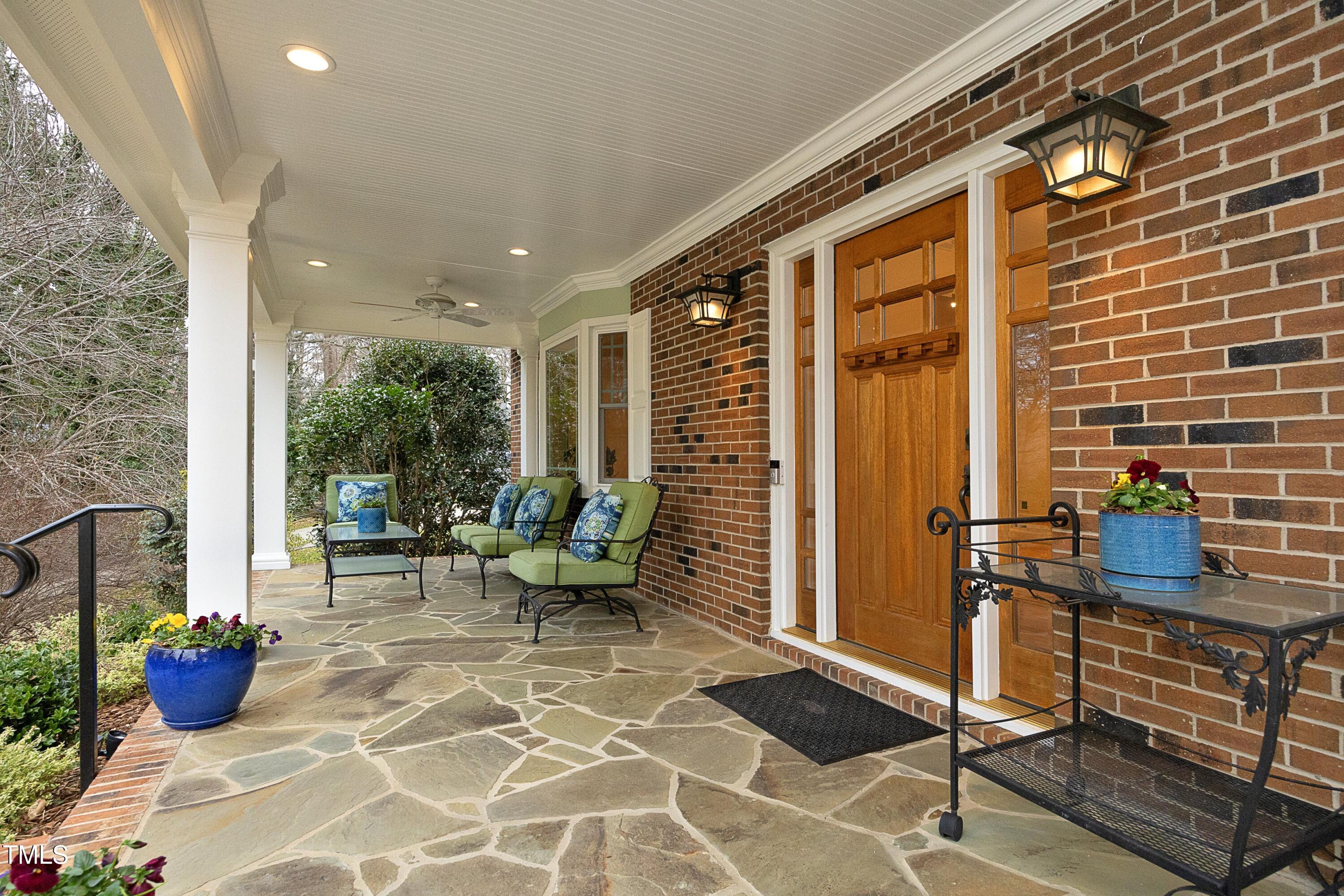 4616 Oak Park Road Raleigh, NC 27612 - Photo 7 of 63 07FrontPorch