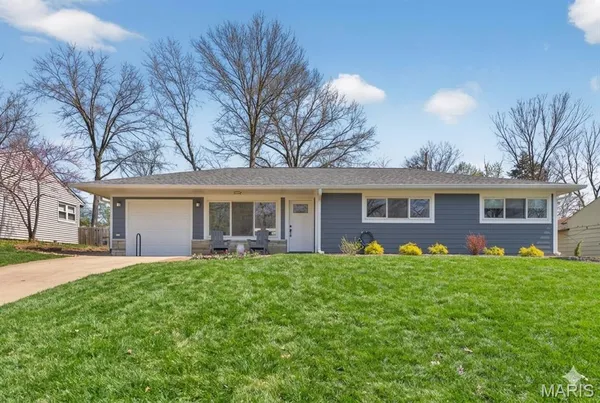 $475,000 | 128 Embassy Lane, St. Louis, MO 63122