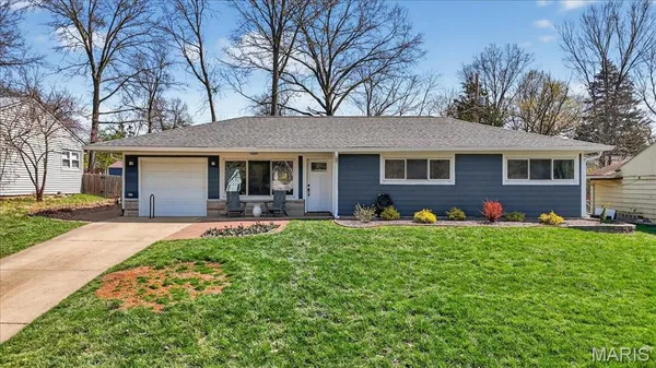 $475,000 | 128 Embassy Lane, St. Louis, MO 63122