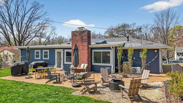 $475,000 | 128 Embassy Lane, St. Louis, MO 63122