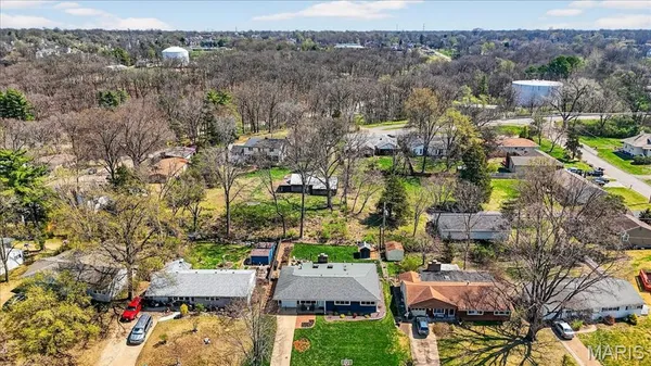 $475,000 | 128 Embassy Lane, St. Louis, MO 63122