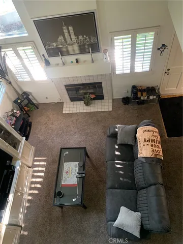 a view of entryway with furniture