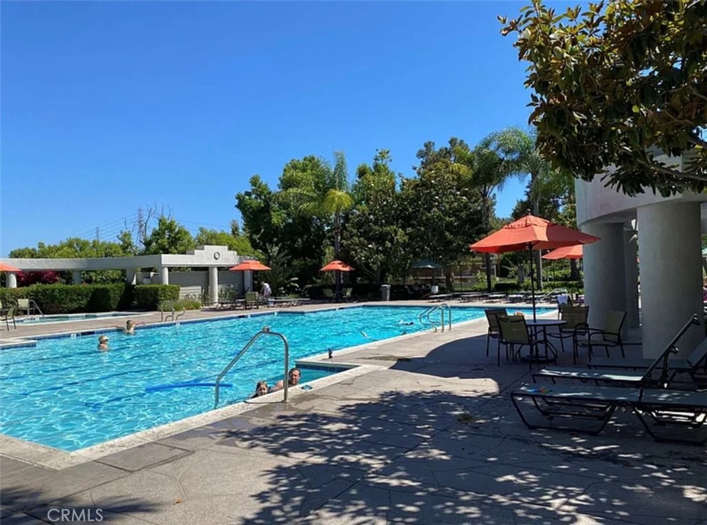 15 Elmbrook, Unit 52 Aliso Viejo, CA 92656 - Photo 10 of 10 a view of a house with backyard and sitting area