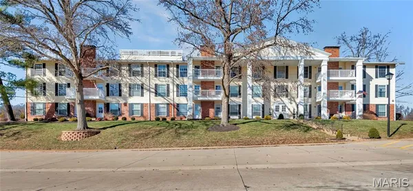 $214,000 | 15593 Bedford Forge Drive, Unit 6, Chesterfield, MO 63017