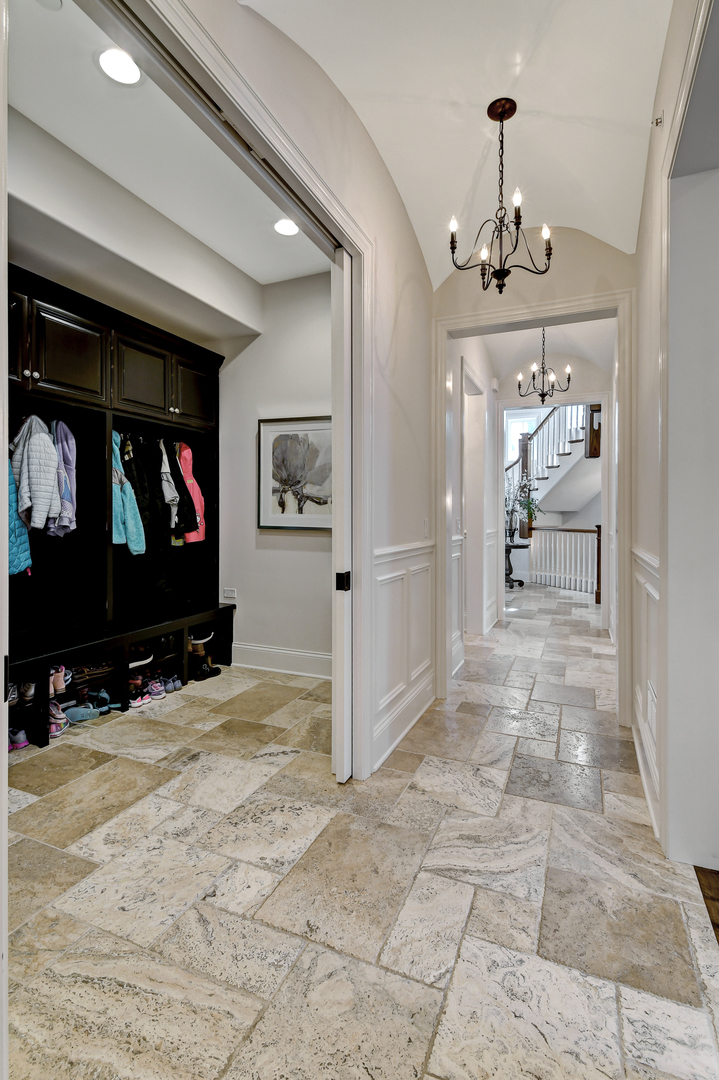 421 Ruby Street Clarendon Hills, IL 60514 - Photo 18 of 51